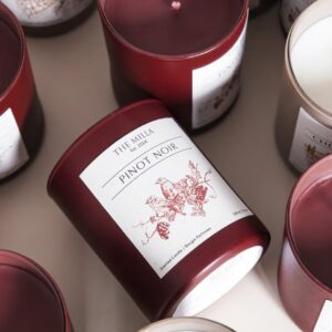 Nến thơm hương Pinot Noir / Pinot Noir Scented candle
