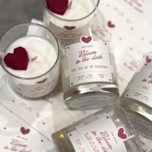 Nến thơm  trang trí  Decoration/ Scented Candle with heart Decoration